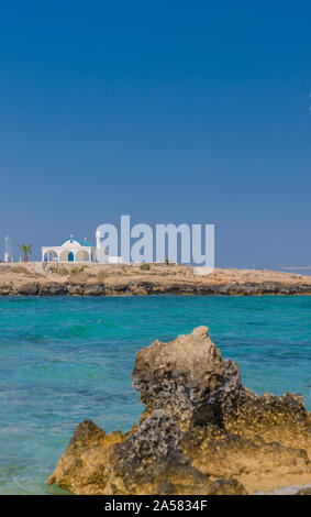 Une vue typique à Agia Napa à Chypre Banque D'Images