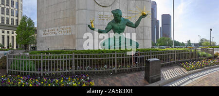 L'esprit de Detroit statue, Coleman A. Young Centre Municipal, Detroit, Michigan, USA Banque D'Images