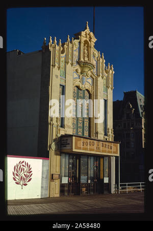 Warner Theatre, angle de vue, 2015 Boardwalk, Atlantic City, New Jersey Banque D'Images