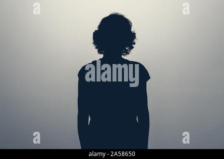 Silhouette Femme Portrait Concept De Inconnu Anonyme Sans Nom Etc Photo Stock Alamy