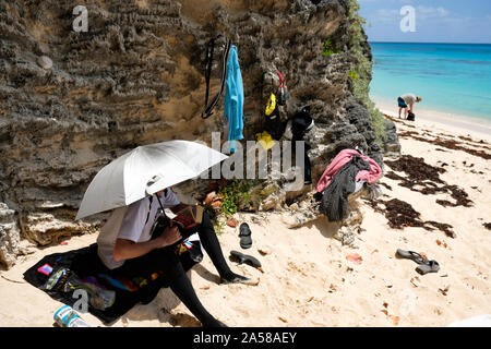 Cadre pour la protection contre le soleil, la baie de l'Église aux Bermudes. Banque D'Images