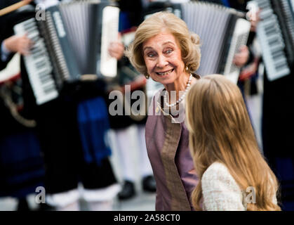 Oviedo, Espagne. 18 Oct, 2019. La Reine Sofia d'Espagne au cours de la cérémonie de la Princesse des Asturies Awards au théâtre Campoamor le 18 octobre 2019 à Oviedo, Espagne. Crédit : David Gato/Alamy Live News Banque D'Images