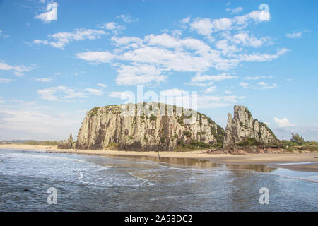 Praia da Guarita, plage de garde, Torres, Rio Grande do Sul, Brésil Banque D'Images