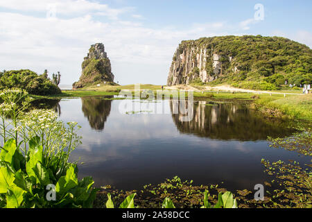 Praia da Guarita, plage de garde, Torres, Rio Grande do Sul, Brésil Banque D'Images