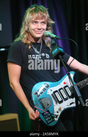 Bala Cynwyd, PA, USA. 17 Oct, 2019. Juin : Miss Radio 104,5 visites studio à Bala Cynwyd, PA, 17 Octobre 2019 : Crédit : Star Shooter/media/Alamy Punch Live News Banque D'Images