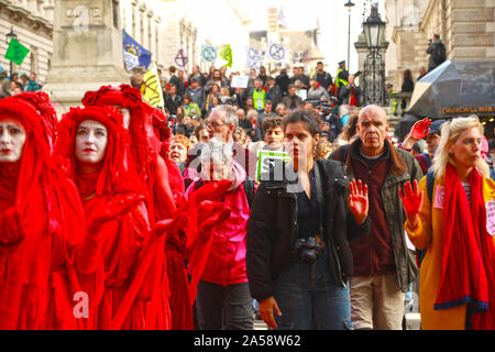 Main rouge - Rébellion Rébellion Extinction dernier jour de l'action dans le centre de Londres 19/10/2019 Banque D'Images