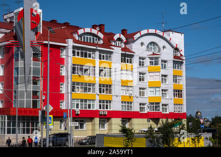 Bâtiments colorés de Salekhard, Sibérie, Russie Banque D'Images