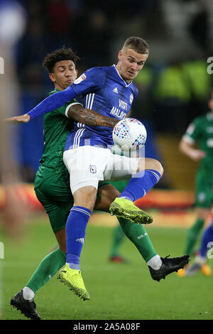 Cardiff, Royaume-Uni. 18 Oct, 2019. Danny Ward, de la ville de Cardiff en action.EFL Skybet match de championnat, Cardiff City v Sheffield mercredi au Cardiff City Stadium le vendredi 18 octobre 2019. Cette image ne peut être utilisé qu'à des fins rédactionnelles. Usage éditorial uniquement, licence requise pour un usage commercial. Aucune utilisation de pari, de jeux ou d'un seul club/ligue/dvd publications. Photos par Andrew Andrew/Verger Verger la photographie de sport/Alamy live news Crédit : Andrew Orchard la photographie de sport/Alamy Live News Banque D'Images