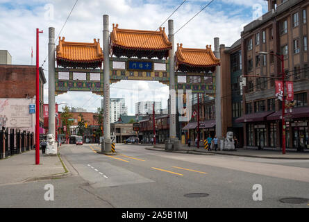 Chinatown Millennium Gate, 26, rue Pender Ouest, Vancouver, British Columbia, Canada Banque D'Images