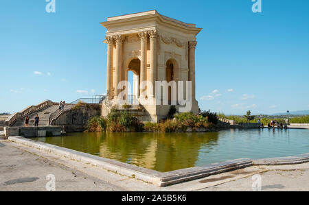 MONTPELLIER, FRANCE - 19 septembre 2019 : une vue de la Promenade du Peyrou à Montpellier, le jardin de la France, mettant en lumière le château de eau, ses Banque D'Images