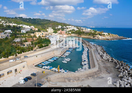 Vue aérienne de Tricase Porto, Lecce, Pouilles, Italie Banque D'Images