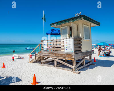 Secours sur Lido Key Beach sur le golfe du Mexique à Sarasota en Floride aux États-Unis Banque D'Images