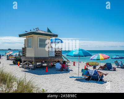 Secours sur Lido Key Beach sur le golfe du Mexique à Sarasota en Floride aux États-Unis Banque D'Images