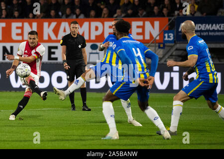 WAALWIJK, 19-10-2019 Mandemakers stadion , de l'Eredivisie néerlandaise Football la saison 2019 / 2020 . Ajax player Dusan Tadic lors du match RKC Waalwijk - Ajax Banque D'Images