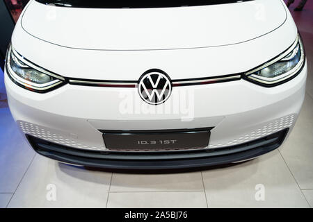 Germany, Frankfurt, September 20, 2019: the new Volkswagen ID 3 1st, front side, at the Frankfurt Motor Show (IAA), Volkswagen first mass electric car Banque D'Images