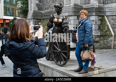 Statue de Molly Malone, la ville de Dublin, Irlande. Banque D'Images