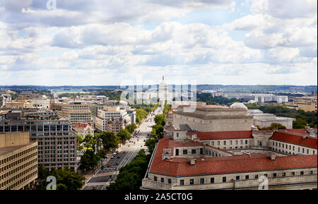 Washington, DC, USA - 18 septembre 2019 : photo donnant sur Pennsylvania Avenue à la capitale américaine des capacités prises à partir de la Trump Tower Banque D'Images