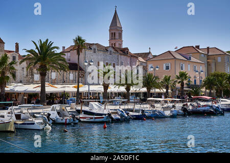 Quai de Supetar, Brac, Croatie port Banque D'Images