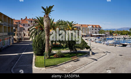 Supetar Brac, port, Croatie Banque D'Images
