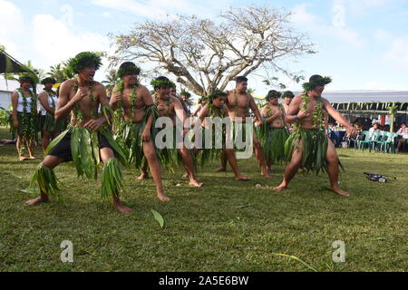 Alofi, Niue. 19 Oct, 2019. Les gens célèbrent le 45e anniversaire de la fête de la Constitution de Nioué à Alofi, Niue, Octobre 19, 2019. Samedi a marqué le 45e anniversaire de la fête de la Constitution de Nioué. L'octroi de Niue par le Parlement néo-zélandais en 1974 est célébré chaque année comme son indépendance sur "Constitution Day" le 19 octobre. Credit : Lu Huaiqian/Xinhua/Alamy Live News Banque D'Images
