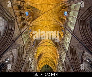 Intérieur de la cathédrale de Southwark (la cathédrale et l'église collégiale de St Sauveur et St Mary Overie), Southwark, London, UK. Banque D'Images