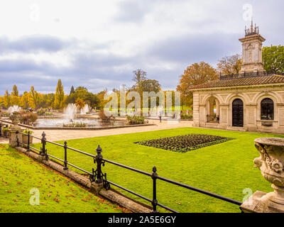 Jardin à l'italienne, des jardins de Kensington, Londres, Royaume-Uni. Banque D'Images