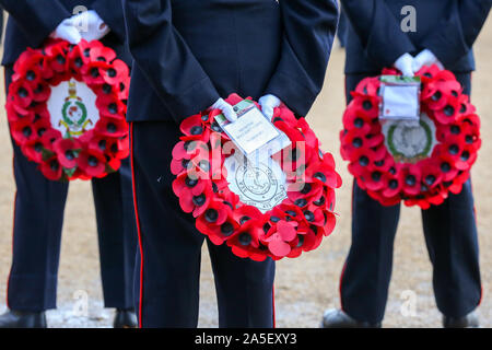 Londres, Royaume-Uni. 20 Oct, 2019. Plus de 500 cadets de la âgés de 10 à 18 ans prennent part à Trafalgar National Day Parade à Londres, marchant de Horse Guards Road à Horse Guards Parade pour célébrer l'anniversaire de la bataille de Trafalgar le 21 octobre 1805. Il marque également le décès de Lord Nelson (le Vice-amiral Horatio Nelson), qui a été mortellement blessé dans la bataille. Credit : Dinendra Haria/Alamy Live News Banque D'Images