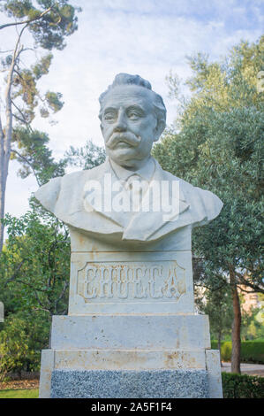 Madrid, Espagne - 13 juillet 2019 : Federico Chueca buste dans le parc El Retiro. Compositeur espagnol de zarzuelas Banque D'Images