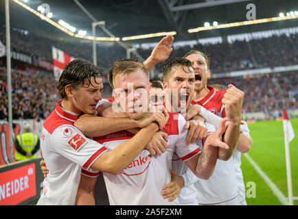 Jubilation Rouwen HENNINGS (D) après son but à 1 : 0, de gauche à droite Dawid KOWNACKI (D), Rouwen HENNINGS (D), Niko GIESSELMANN (D), Adam BODZEK (D) Football 1. Bundesliga, 8.journée, Fortuna Dusseldorf (D) - FSV FSV FSV Mainz 05 (MZ), le 19.10.2019 à Düsseldorf / Allemagne. ¬ | conditions dans le monde entier Banque D'Images