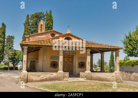 La Cappella dei Caduti ou chapelle de l'Armée déchue dans Montopoli in Val d'Arno, Toscane, Italie. Banque D'Images