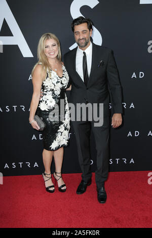 'Ad Astra' la première à l'Arclight Hollywood le 18 septembre 2019 à Los Angeles, CA comprend : Rosi Keshawarz, Donnie Keshawarz Où : Los Angeles, California, United States Quand : 19 Sep 2019 Credit : Nicky Nelson/WENN.com Banque D'Images