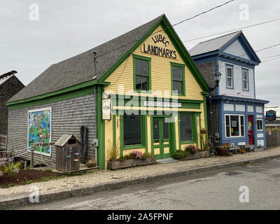 Cette photo remonte à octobre 2019 et montre l'historique du marché dans Mulholland Lubec, dans le comté de Washington, dans le Maine. Il date du début des années 1900. L'Mulhollands est venu à Maine de Campobello. Lubec est la plus orientale de la ville contigus des États-Unis. Banque D'Images