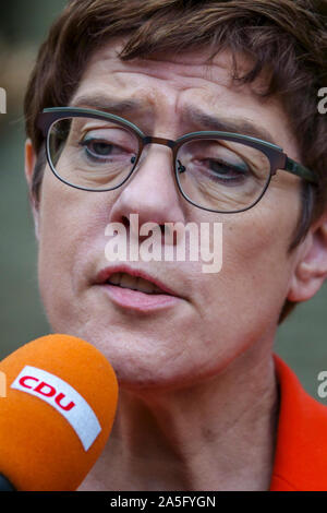 L'Union chrétienne-démocrate allemande (CDU), présidente et le ministre de la Défense Annegret Kramp-Karrenbauer parle lors d'un événement pour la CDU Thuringe Banque D'Images