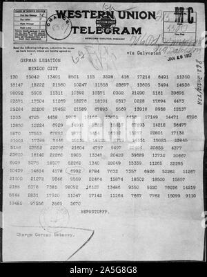 Télégramme Zimmermann comme reçu par l'ambassadeur allemand au Mexique - ce télégramme a été envoyé par le Ministre allemand des affaires étrangères Arthur Zimmermann au Président du Mexique proposant une alliance militaire contre les États-Unis. En échange de l'appui du Mexique dans la guerre, l'Allemagne s'aider le Mexique à retrouver au Nouveau-Mexique, au Texas et en Arizona aux États-Unis. Les Britanniques ont intercepté le message secret, il a déchiffré, et remis au gouvernement américain. Janvier 19, 1917 Banque D'Images