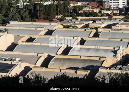 Burbank, Californie, USA - 20 octobre 2019 - Matin voir l'historique des étapes du son avec des toits à la Warner Bros studio lot près de Los Angele Banque D'Images