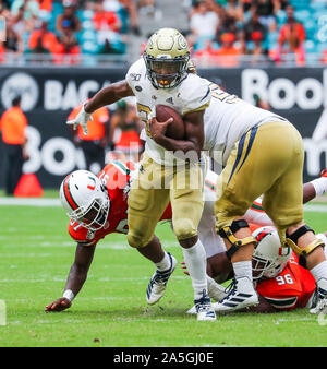 19 octobre 2019 : Georgia Tech Yellow Jackets Jordan running back Mason (27) en action lors d'un match de football contre le collège Les ouragans à Miami le Hard Rock Stadium de Miami Gardens, en Floride. Georgia Tech a gagné 28-21 en prolongation. Mario Houben/CSM Banque D'Images