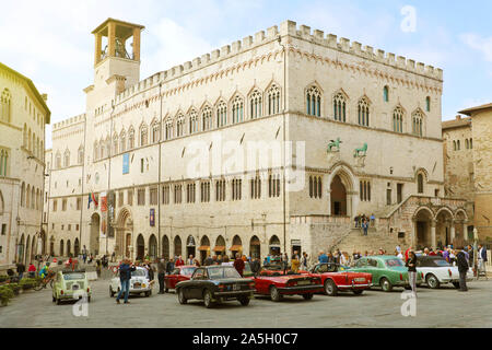 Pérouse, Italie - 29 septembre 2019 : vue panoramique sur la Piazza IV Novembre à Pérouse square historic district médiéval avec Palazzo dei Priori cit Banque D'Images