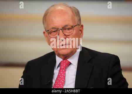 Berlin, Deutschland. 20 Oct, 2019. Dr. Wolfgang Ischinger (Président de la Conférence de Munich sur la sécurité) sur l'ARD talk show sur ANNE VA à Berlin 20.10.2019 sujet de l'émission : Erdogan marche triomphale 'A' est l'Europe continue d'assister impuissants ? Utilisation dans le monde entier | Credit : dpa/Alamy Live News Banque D'Images