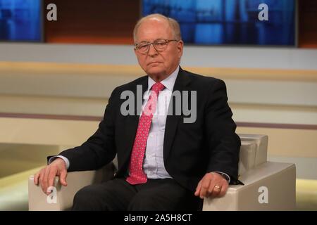 Berlin, Deutschland. 20 Oct, 2019. Dr. Wolfgang Ischinger (Président de la Conférence de Munich sur la sécurité) sur l'ARD talk show sur ANNE VA à Berlin 20.10.2019 sujet de l'émission : Erdogan marche triomphale 'A' est l'Europe continue d'assister impuissants ? Utilisation dans le monde entier | Credit : dpa/Alamy Live News Banque D'Images