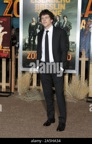 10 octobre 2019, Los Angeles, CA, USA : LOS ANGELES - OCT 11 : Jesse Eisenberg au ''Zombieland double tap'' en première mondiale au théâtre chinois de Grauman le 11 octobre 2019 à Los Angeles, CA (crédit Image : © Kay Blake/Zuma sur le fil) Banque D'Images