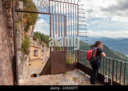 Sanctuaire de Santa Maria de Montgrony, Serra de Montgrony Gombrèn,, Gérone, Espagne Banque D'Images