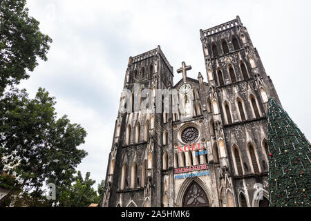 Cathédrale St Joseph, un bâtiment de la fin du xixe siècle l'église néo-gothique sur Nha Chung Street dans le district de Hoan Kiem Hanoi, Vietnam Banque D'Images