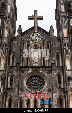 Cathédrale St Joseph, un bâtiment de la fin du xixe siècle l'église néo-gothique sur Nha Chung Street dans le district de Hoan Kiem Hanoi, Vietnam Banque D'Images