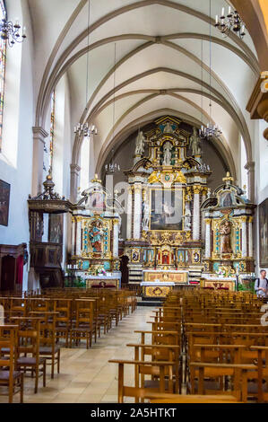 Intérieur et de l'autel de l'église Saint Jean du Grund, Grund, la ville de Luxembourg, Grand-Duché de Luxembourg Banque D'Images