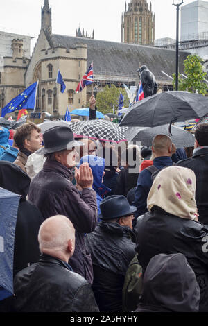 Londres, Royaume-Uni. Le 19 octobre 2019, plus d'un million de personnes de mars à la demande d'un second référendum sur l'adhésion de la Grande-Bretagne de l'UE Banque D'Images