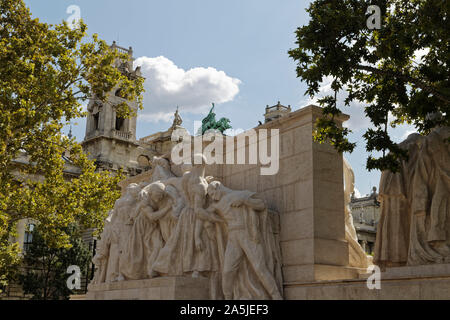 Budapest, Hongrie. 15 août, 2019. Kossuth Memorial, un monument public dédié aux ex-Regent-President hongrois Lajos Kossuth. Banque D'Images