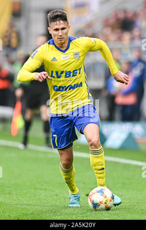 Maciej Jankowski de Arka Gdynia en action pendant le match de championnat entre PKO Ekstraklasa Arka Gdynia et Gdansk Pagan.score final ; Arka Gdynia 2:2 Pagan Gdansk. Banque D'Images