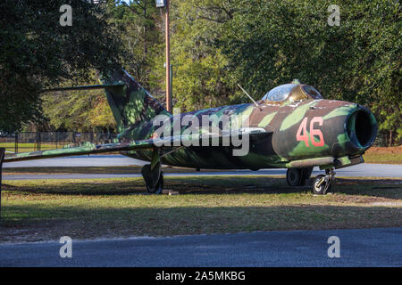 Soviétique MiG-17A au Musée National de la Mighty Eighth Air Force Banque D'Images