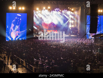 Octobre 21, 2019, Tijuana, Baja California, Mexique : Le groupe rock Guns N' Roses joue sur scène pendant un concert sur leur le pas dans cette vie d' à l'Estadio Caliente. (Crédit Image : © Alfred KC/Zuma sur le fil) Banque D'Images