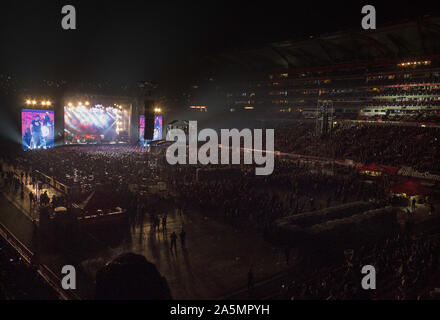 Octobre 21, 2019, Tijuana, Baja California, Mexique : Le groupe rock Guns N' Roses joue sur scène pendant un concert sur leur le pas dans cette vie d' à l'Estadio Caliente. (Crédit Image : © Alfred KC/Zuma sur le fil) Banque D'Images